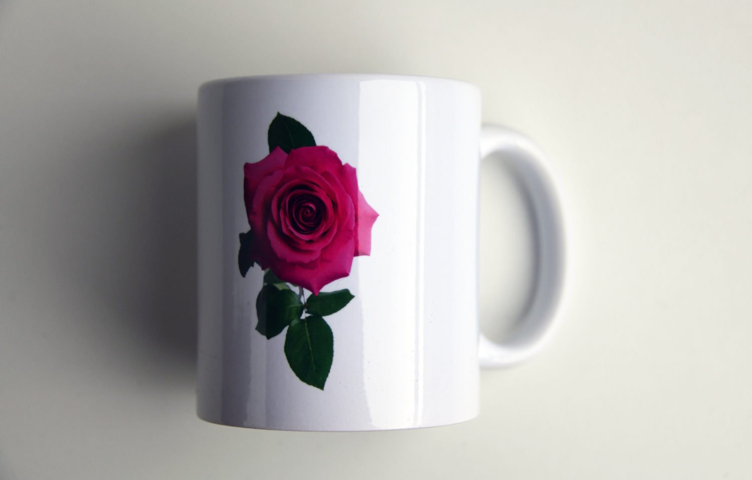 Dunkelrosa Rose Nahaufnahme #9211 (Trinkbecher) | Darkpink Rose Close-up #9211 (Mug) – Bild 4